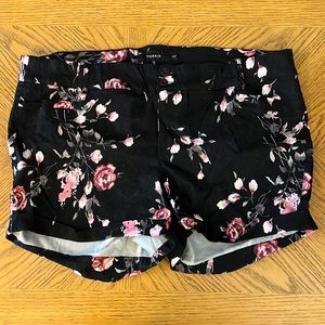 Torrid shorts- black with flowers